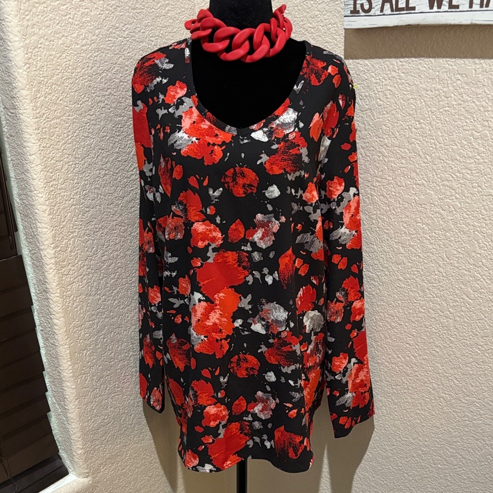 Floral Black and Red Women's Tunic top